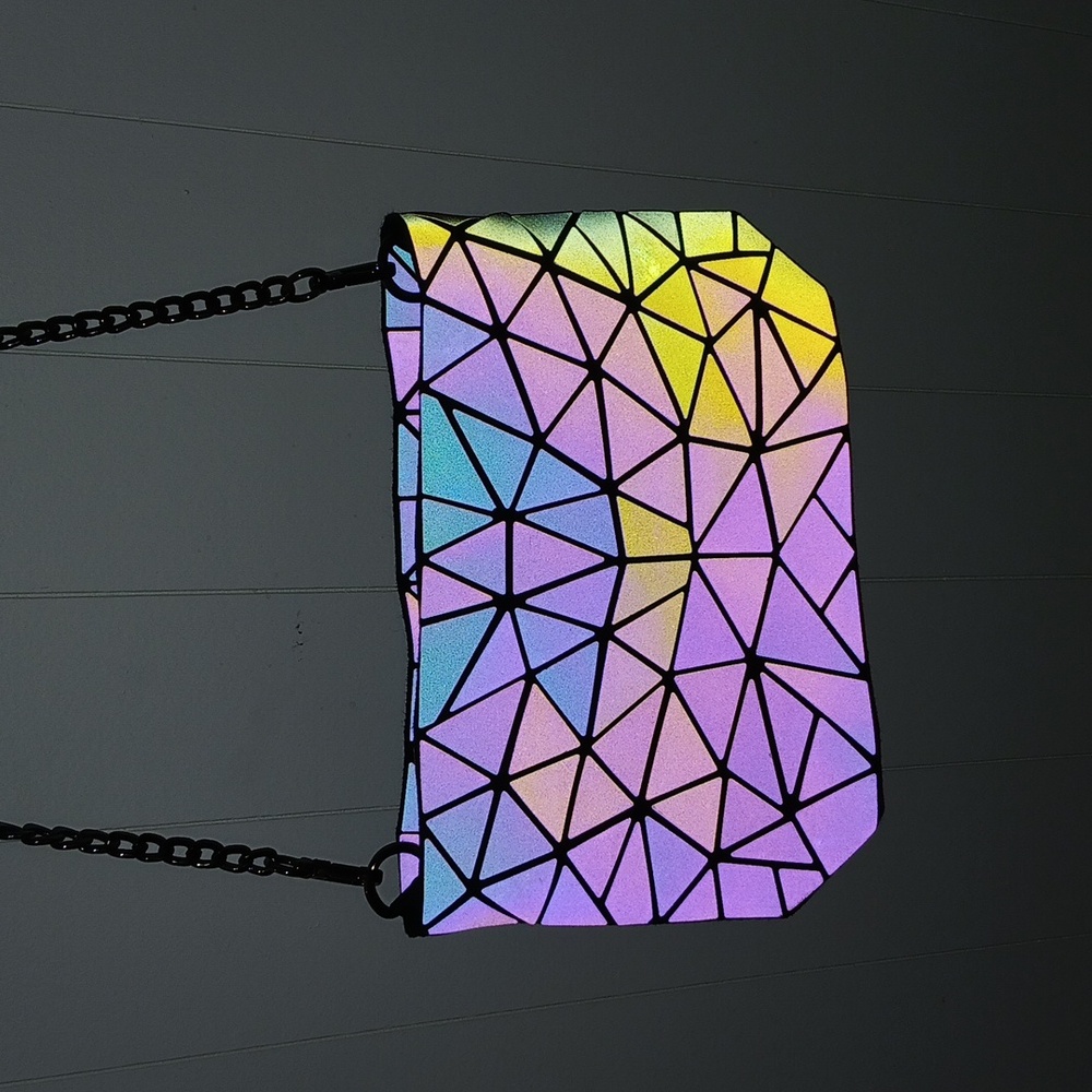 Love Vook color changing purse. Chain strap.